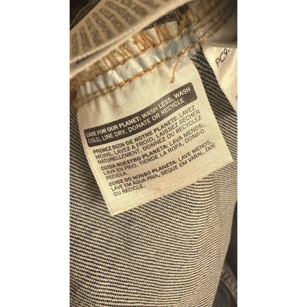 Levi's Denim Trucker Jacket Mens Medium Dark Indigo Stonewash EUC‎